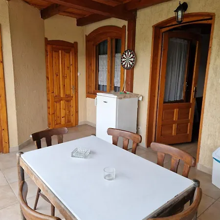 Morvai Panzio Bed & Breakfast