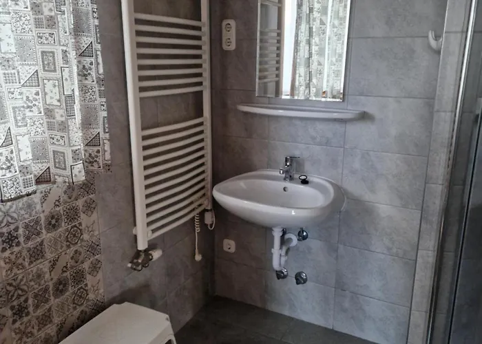 住宿加早餐酒店 Morvai Panzio Mogyoród