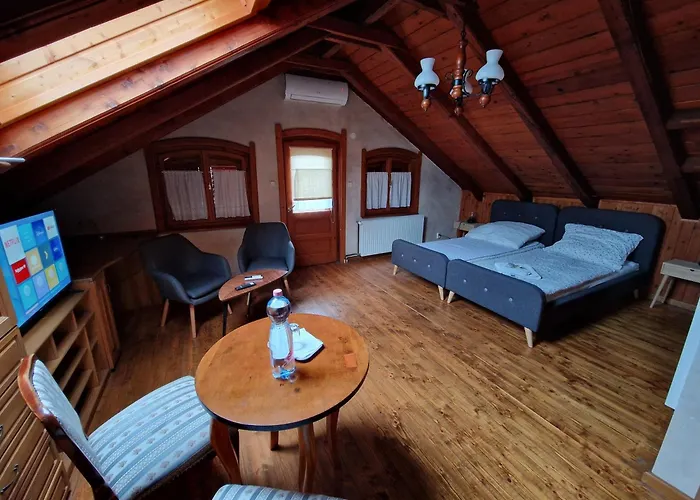 Morvai Panzio 3* Mogyoród